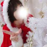 音羽 なつめ 出勤しました🎅 頂-ITADAKI-