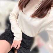 つき お部屋でぱしゃ 人妻本舗愛のしずく名古屋店