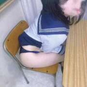 ヒメ日記 2025/11/26 19:49 投稿 雅楽代 げっか しゃせきょっ!XX教育される制服女子たち