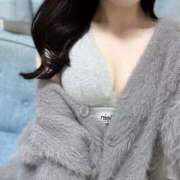 ヒメ日記 2025/11/13 15:04 投稿 みゆ★未経験×坂道系奇跡の逸材 S級素人清楚系デリヘル chloe