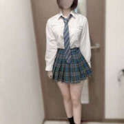 ヒメ日記 2025/11/17 12:33 投稿 新入生 れいな 青チェと赤チェ