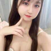 れい 出勤しました😽 E+アイドルスクール