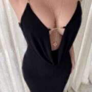 ひなた いつ着たらいいのかな・・・ 新宿ミセスラウンジ東京