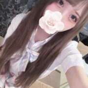 ひなこ 🕊💌 ホワイトハウス