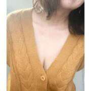 鷲見 かな 本日19時出勤します✨ 30代40代50代と遊ぶなら博多人妻専科24時