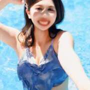 ひびき 💚ずるいよ、その抱き寄せ方。水着越しの密着に我慢できなくなって、今すぐ欲しくなっちゃう🫣💘💚 シャトーペトラ