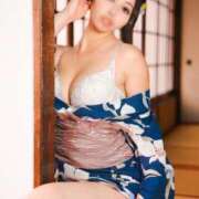 ひびき 💚【浴衣の隙間と視線】「そんなに見てどうしたの?♡」から一気に物陰へ引き寄せられる時間💚 シャトーペトラ