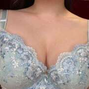 理花-りか 世は美白戦国時代⚔️ 熟女10000円デリヘル横浜