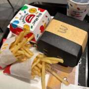 こはる |´-`)ﾁﾗｯ ワンダフル