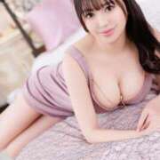 ななち 挟まれるの...好きでしょ？🩷 ムーランルージュ