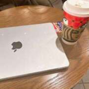 ありさ カフェで仕事 ロイヤルヴィトン(宇都宮)