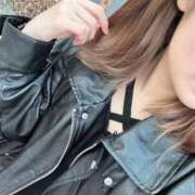 【よる】小柄で美形♪ 今日もお休み♥️ バブルリングプラス