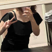 みな 皆さんこんばんは✩.*˚ YESグループ TSUBAKI FIRST