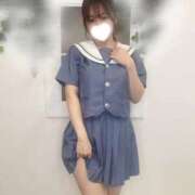 守屋かな 暑いけどくっつく？ 池袋パラダイス