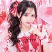 ゆら 自認アイドル…ぷぷ エマニエル秋葉原
