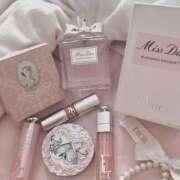 しらゆき ❄️いつまでも⚪️⚪️でいたい時もある❄️ 丸妻 横浜本店