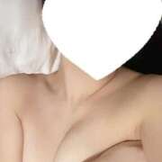 ヒメ日記 2025/12/01 09:52 投稿 可愛もえか 全裸美女からのカゲキな誘惑