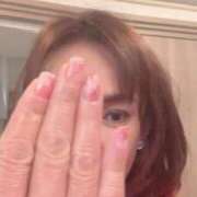 鈴木(すずき) 今日は、ネイルしました。 熟女出逢い会『百合の園』目黒店