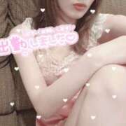 南方　りょう☆極上スレンダー美女 しゅっ( ^-^)⊃≡ ～地元厳選美女がお出迎え～私の部屋にキテネ！トレビの泉