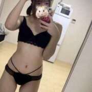 ひすい（リアル18×完全ド素人 好きなフェチ💓 ハニービー（Honey Bee）