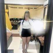 ヒメ日記 2025/12/03 05:00 投稿 上村もな スタイリッシュ秘書