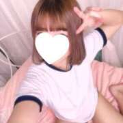 にこ 次回23時〜🈳あります♡遊ぼう🎶💕 E+アイドルスクール池袋店