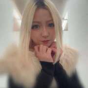 りおな 朝7:00〜☀️ ホワイトベル