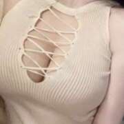 梨暖（りのん） 気持ちよくさせちゃう…⁇👩‍❤️‍💋‍👩✨🫧 ビーチの薫