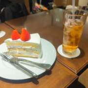 ともみ 3/29(日)12:00~16:00います♪ 新宿・本格コスプレ美人秘書オフィスイメクラ「秘書課女子」