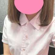 りあ 出勤🐱🐱 新宿・本格コスプレ美人秘書オフィスイメクラ「秘書課女子」