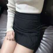 清水みらい タイトスカートと生足、冬のがんばり❄️ セレブ Rex