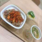 泉ゆう 牛丼♡ ウルトラハピネス