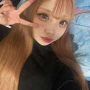 すず 出勤しました〜🤍✌🏻 PINK ROOM（ピンクルーム）