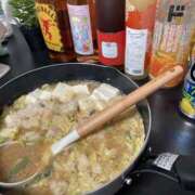 すず みんなはご飯何が好きなの🥹🥹 PINK ROOM（ピンクルーム）