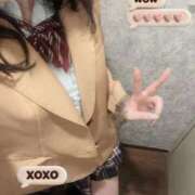 かなみ 良いお年をお迎えください🎍🐴 新宿・本格コスプレ素人アイドル学園イメクラ「新入生」