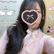 ねおん 🆕コート買いました🐶 新宿・本格コスプレ素人アイドル学園イメクラ「新入生」