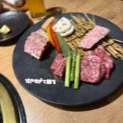 凪野つむぎ 最近の幸せ、焼肉 シロガネーゼ