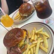 ヒメ日記 2025/12/09 02:03 投稿 みつき 女の子がセルフで撮影する店！！成田デリヘル『生パネル』伝説