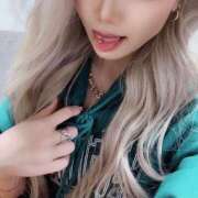 あゆ 𝐻𝑒𝑙𝑙𝑜🌞 山梨デリヘル 人妻物語 ～極～