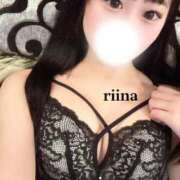 りいな（神ルックス×ドM潮吹き 🤍駅弁大好き🤍 ハニービー（Honey Bee）