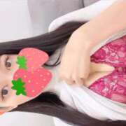 れいな 出勤しました🍓💗🫧 隙のあるエステ