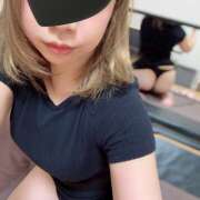 ヒメ日記 2025/12/23 17:47 投稿 上戸いろは ワイフセレクション