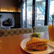 ヒメ日記 2026/03/07 08:34 投稿 あおい 胡蝶蘭