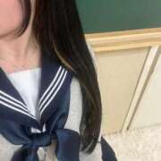 天音 みゃあ お久しぶりでーす しゃせきょっ!XX教育される制服女子たち