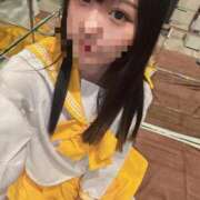 ゆうみ 本日もよろしくです🌼♡ SCREEN(スクリーン)