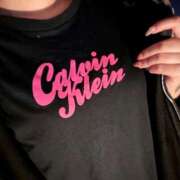 ほのあ おきにのTシャツ🩷 バイオレンス