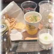 のぞみ この前の🤍🤍🤍 E+アイドルスクール新宿・歌舞伎町店