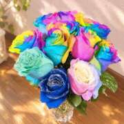 友美 こんなカラフルなバラ見たことある？🌹🌈 川崎人妻城