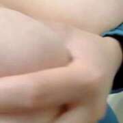 桐生しおり 家では見せない顔、 ちゃんと溜めてたの🤭 人妻の“ひとり時間”、 まとめて解禁です💋✨ 人妻ジャンキー