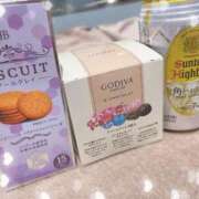 吉沢めい ハピハピハッピ〜！ 華椿